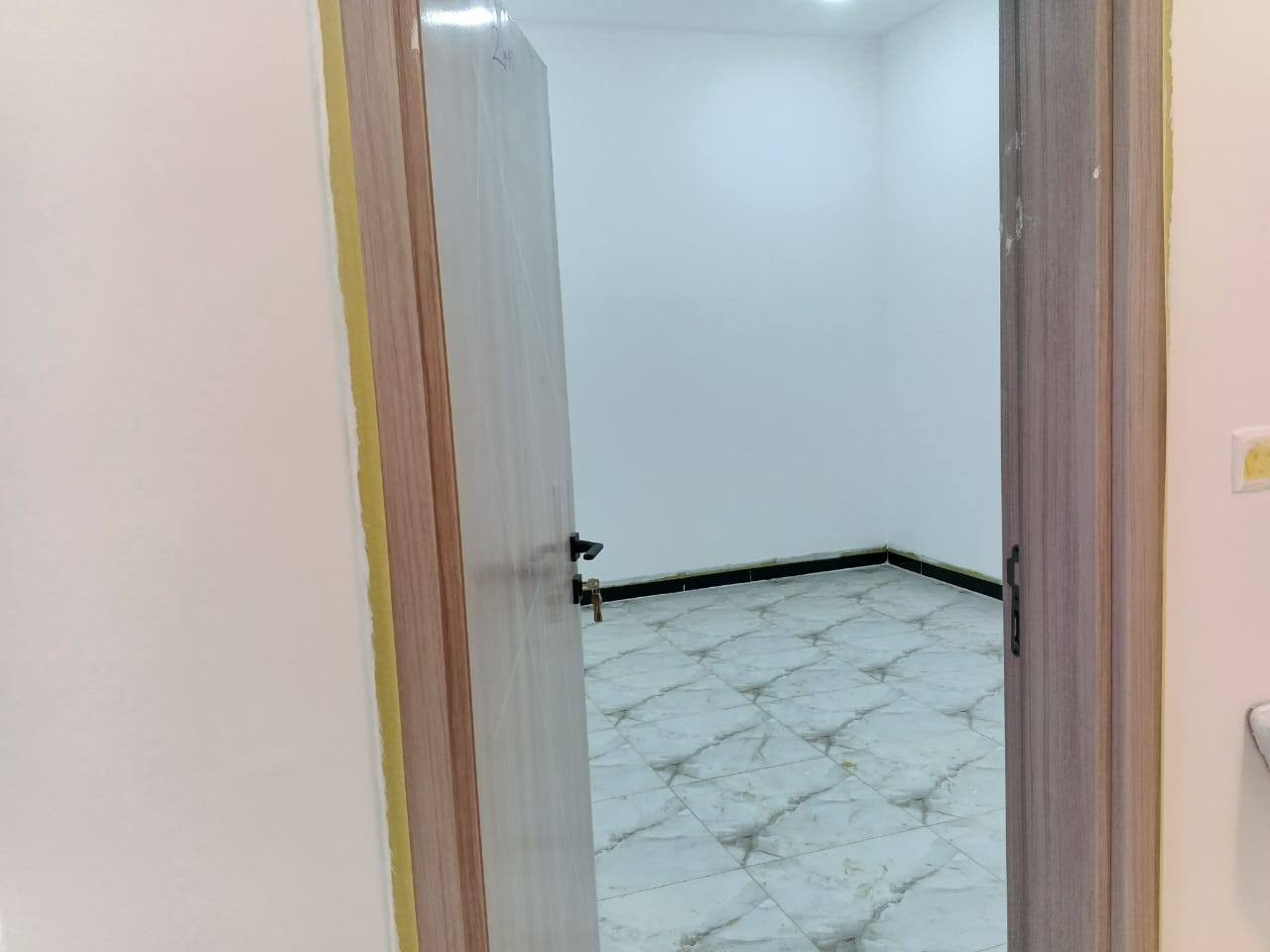 دار للبيع تكريت الديوم 
منطقة التوحيد قرب المدارس 
مساحه ١٠٠م ١٠ × ١٠ 
طابقين ٣غرف 
استقبال * مطبخ 
مجاميع صحية عدد ٣
سحب مغربي
#الاستفسار والاتصال 
***********
***********
#مكتب أرض الأحلام للعقار #تكريت #شارع #الأربعين #قرب #فندق #بلازا #نستقبل #عروضكم #بيع وشراء #الاراضي #والدور #السكنية #وتجاريه في #تكريت #وجميع #محافظات #العراق
