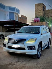 لكزز 2013 5700 بريم اصل للبيع معروفة مواصفات 1*1 بريمي اللكزز 07709842...