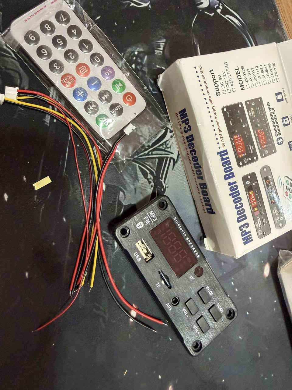 كارتات صوت العدد ١٠ قطع نوعيتين من كل نوع ٥ قطع .. السعر ٤٠ الف شلع


**إذا كنت صاحب هذا الإعلان وتريد حذفه لأي سبب، رجاءا أرسل رسالة إلى الدعم الفني**