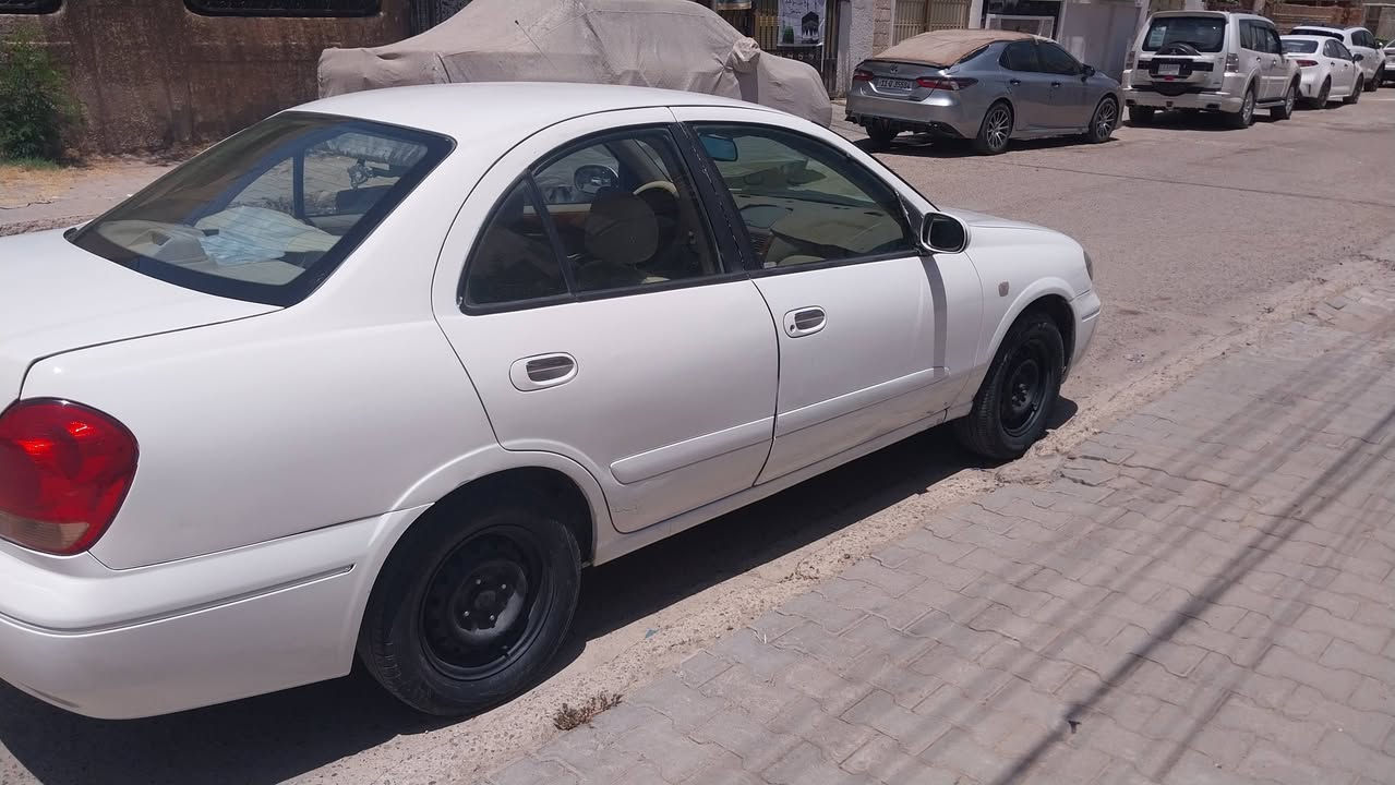 السلام عليكم سني ٢٠٠٩ هزه  ورقم جديد بسمي تحويل ثاني يوم 

مكاني بغداد الدورة يساره كل تفاصيلها بالفديو واضحة  السعر ٧٢ بيه مجال كلش قليل التبريد بي ضعف اني ابيع عاطل 
  السيارة مصبوغة عام 

***********
