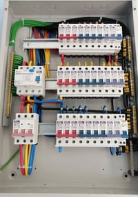 علامات الكابلات • أنظمة كهربائية