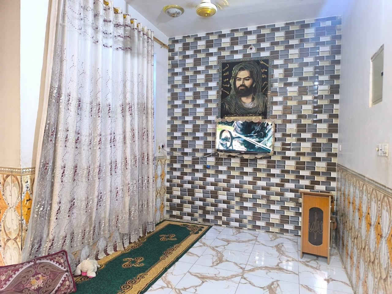 بيت البيع المساحه ٢٠٠ طابو صرف طابقين ٥ غرف نوم ستقبال بي محل بي ركن حي الوحده قرب الروضه بناء طابوك السكف عكاده بيت جديد مرتب مطلوب إسكان ١٥ مليون  *********** تصل ع الرقم وفتهم التفاصيل اكثر
