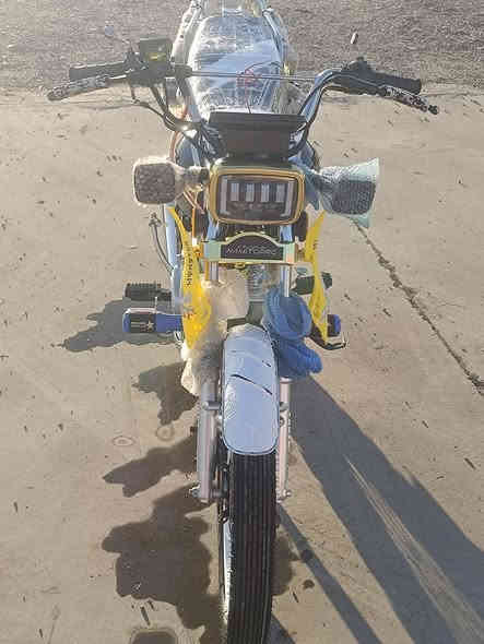 سلام عليكم متل ما وضح نضافه موديل 25سعره 725وبي مجال ***********
