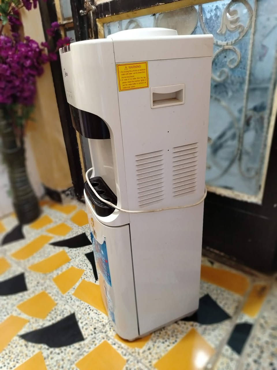 براد شغال سعره 100 وبي مجال المكان الشهامه


**إذا كنت صاحب هذا الإعلان وتريد حذفه لأي سبب، رجاءا أرسل رسالة إلى الدعم الفني**