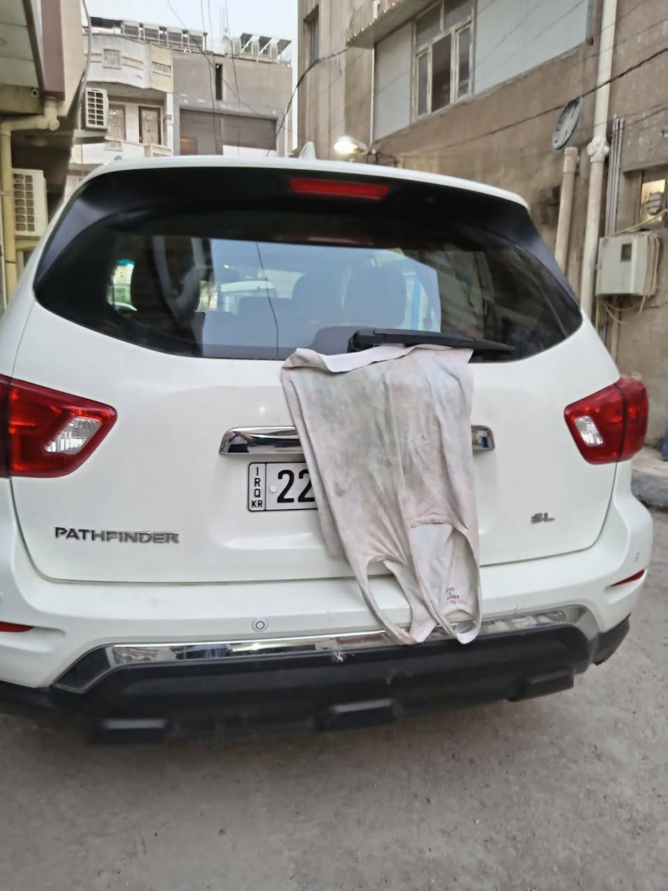 سلام عليكم نيسان باتفندر 2020 موديل الاتصال على الرقم *********** السعر175 وبيها مجال قليل
