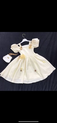 ملابس أطفال • ٢٩ قطعة • البصرة