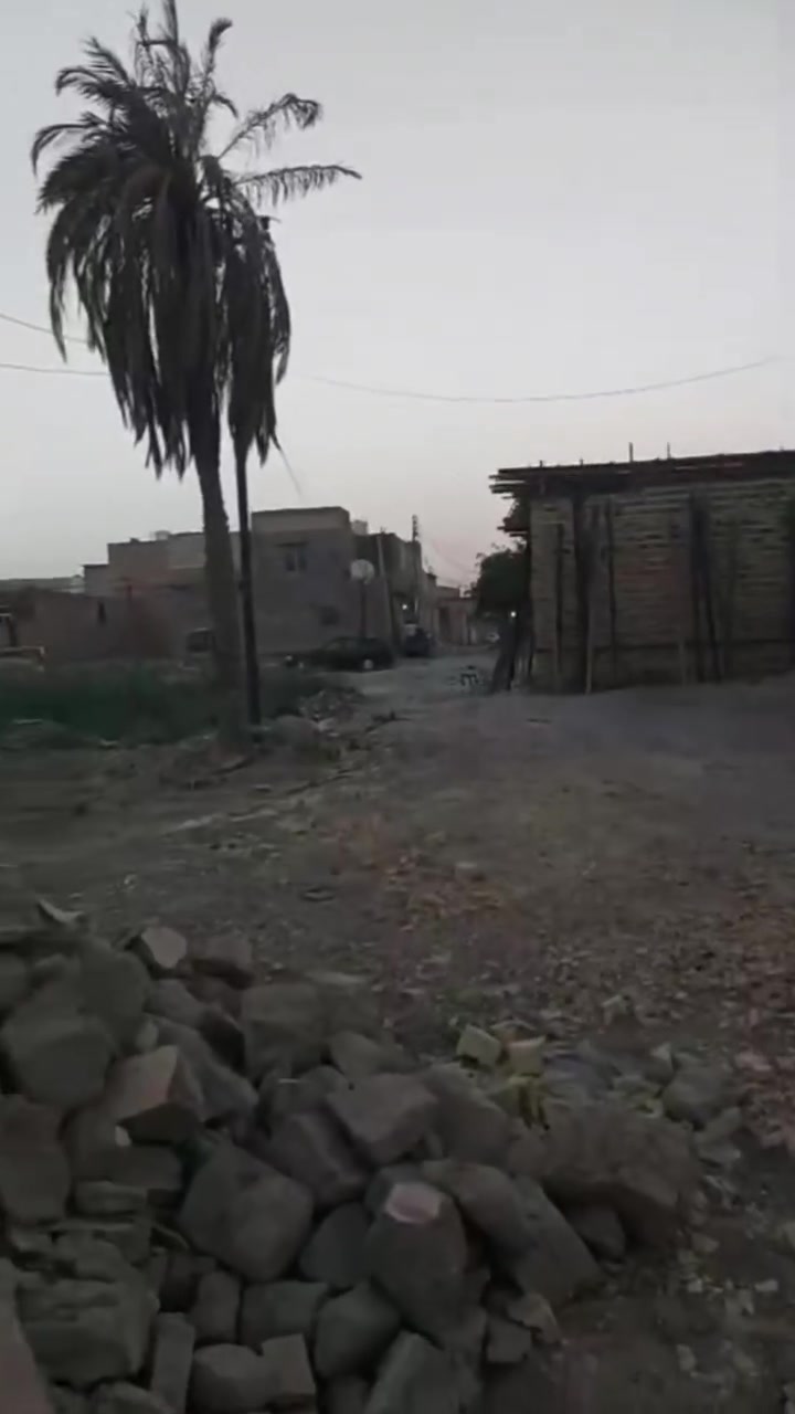 قطعه ارض زراعي للبيع 
مساحه ٢٦٠م
مكان خنيطله زراعي قرب شارع الحمداني سعر ٣٧  
للاستفسار ***********
