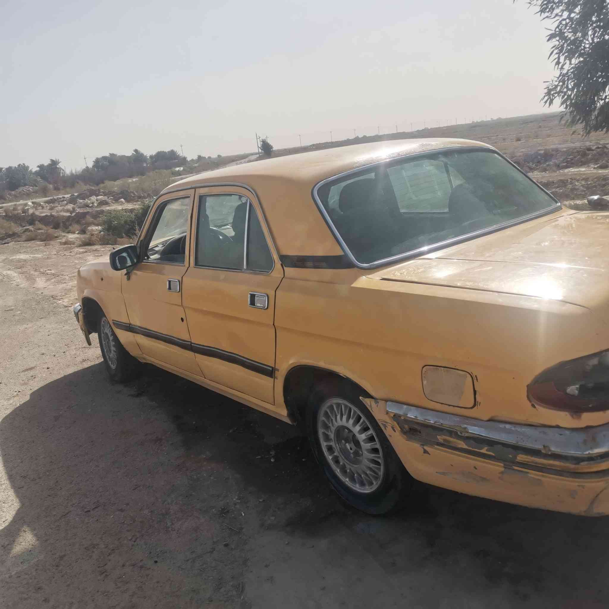 فولكه ٢٠٠٣ سنويه ساقطة عليها غرامات
سنوية عظم عاج وراعيها موجود
مكينه كير ونجي لا تنقيص وا تبخير
ضعف ب حدادية الصدر
كشرها صاحي السياره داخلها نظيف دشبول وعلامات كلها شغاله 
ابيع هل موجود تفيد مال شغل
بهذا وضعها ٢٥ ورقه بيها مجال قليل مكاني ذي قار قضاء النصر 
***********
