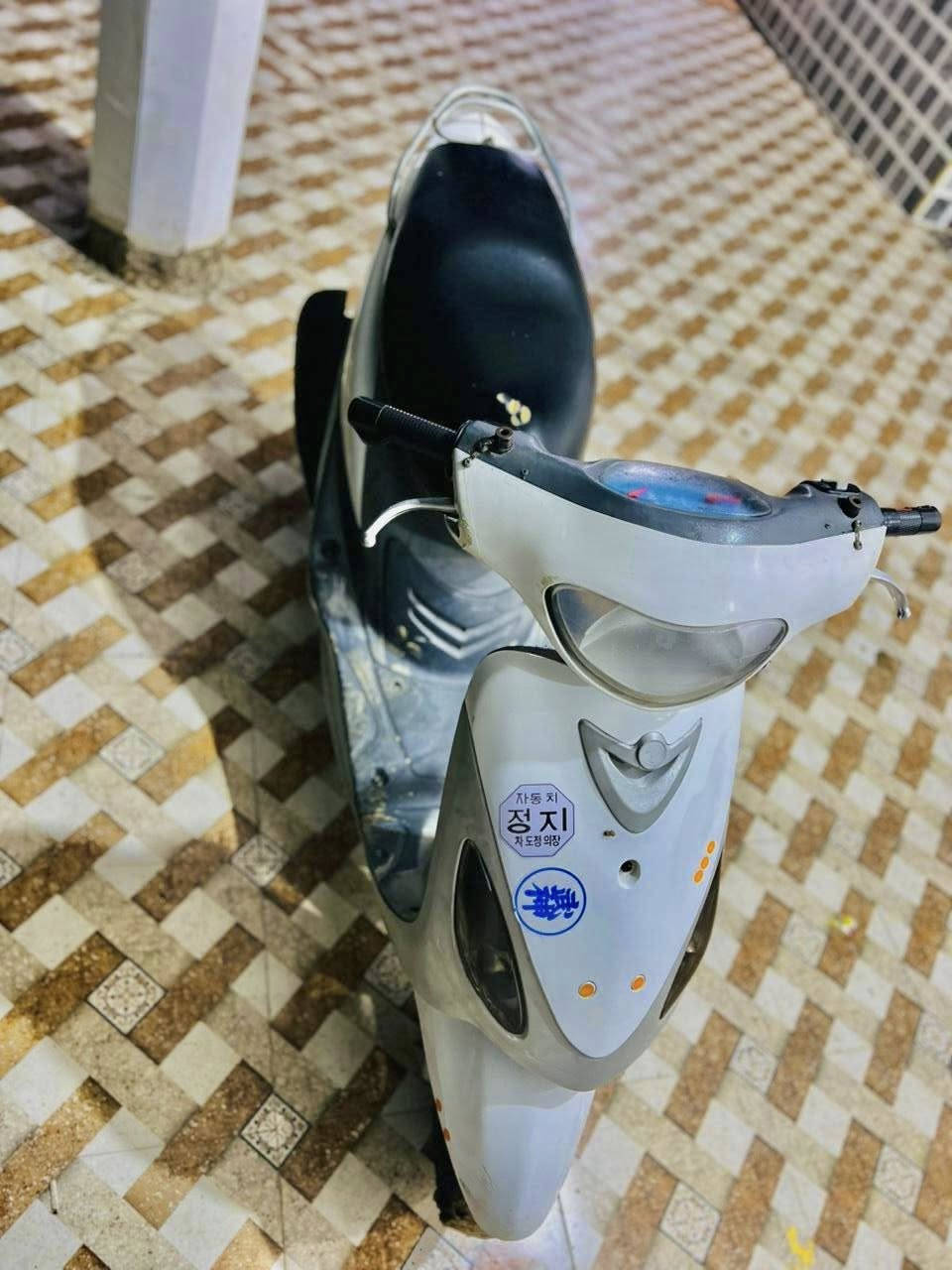 ماكس منغولي مكينه مفتوحه فقط ولفات دراجه كهربايات كله شغاله بيع او مراوس بعدله


**إذا كنت صاحب هذا الإعلان وتريد حذفه لأي سبب، رجاءا أرسل رسالة إلى الدعم الفني**