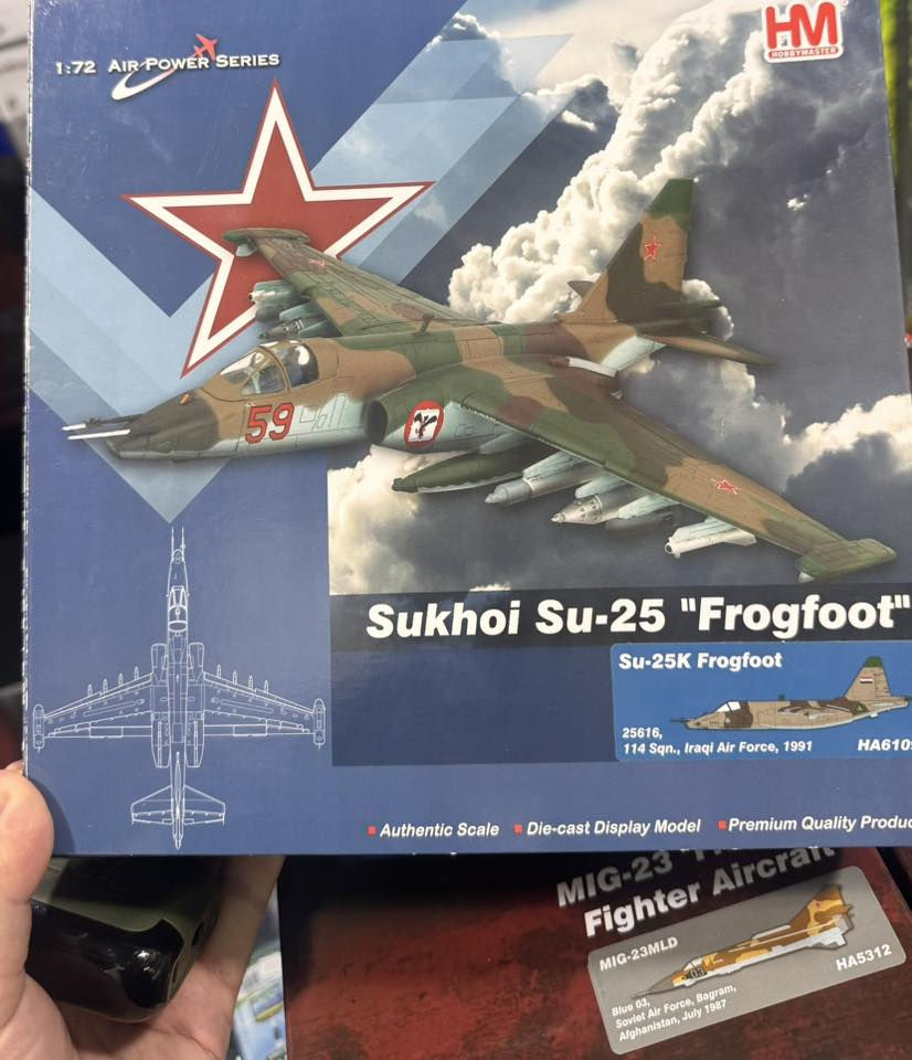 سوخوي عراقية 🇮🇶🇷🇺من اصل 800 قطعة بالعالم انتاج شركة Hobby Master
 قياس1:72 Sukhoi SU25K 
Frogfoot Iraqi Air Force


**إذا كنت صاحب هذا الإعلان وتريد حذفه لأي سبب، رجاءا أرسل رسالة إلى الدعم الفني**