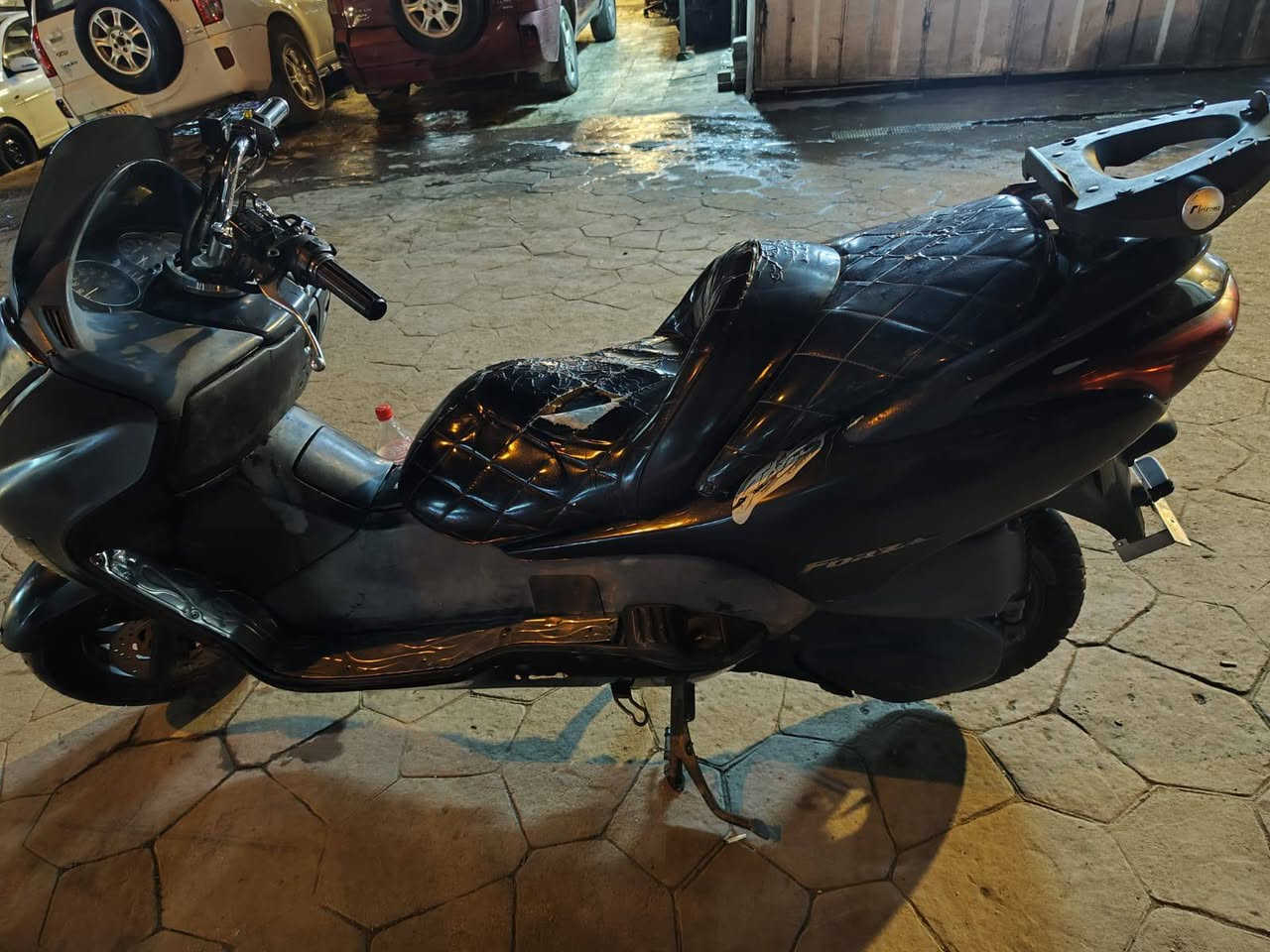 السلام عليكم شباب فورزة صفر 8دراجة عمية بلادي  خير من الله مكينة تخبل شلعة ومعدل دراجة ماشية 52 المكان بغداد السعر 650 رقم الهاتف ***********
