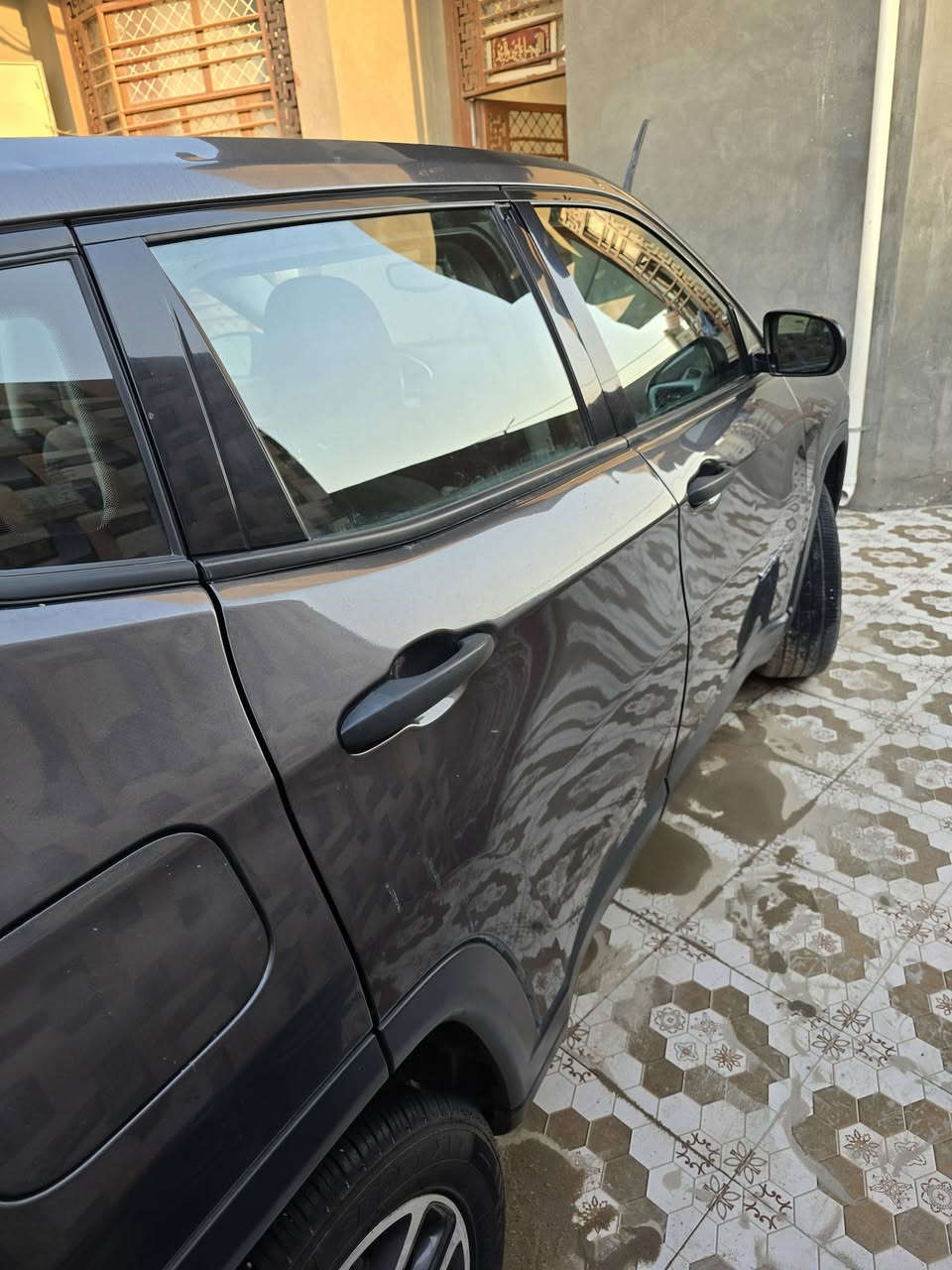 سلام عليكم
جيب كومباس 18 
محرك 2400
كير 9 نمره 
حادث جاملغ وبنيد
السياره مواصفات معروفه 
4 انضمه قياده
فور ويل 
تحكم سترين 
تثبيت سرعه 
زياده ونقصان سرعه تحكم يدوي 
لايت زنون 
سستم صوت 
السياره عليهة غرامات مليون و 200 تنزل من فلوس السياره 
 السياره بيهة كازكت وسويته
 جاهزه مجهزه السياره 
تراي للشمال مستعجل علة البيع
 السعر 115
مكان السياره ديوانيه  
غير متواجد على الفيس
 الاتصال على الخط 
***********
