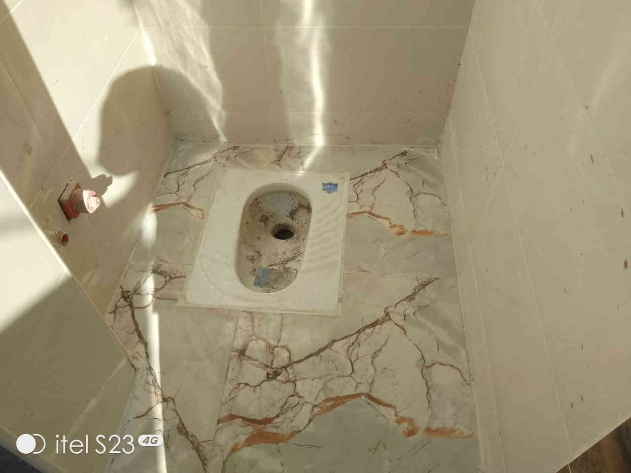 ابو رافت  المصري خلفه سيراميك درجه اولى شغل   درج كاشي مرمر الواح 120 ب 60 بورسلين‏‪***********‬‏متفرغ من اسه
