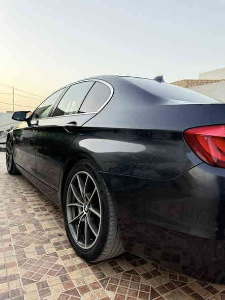 F10M52
بي امً خليجي 
مكفول من الحادث والصبغ والتبديل 
مكينه 6سلندر 
سياره خير من الله 
السعر 155
***********
***********
