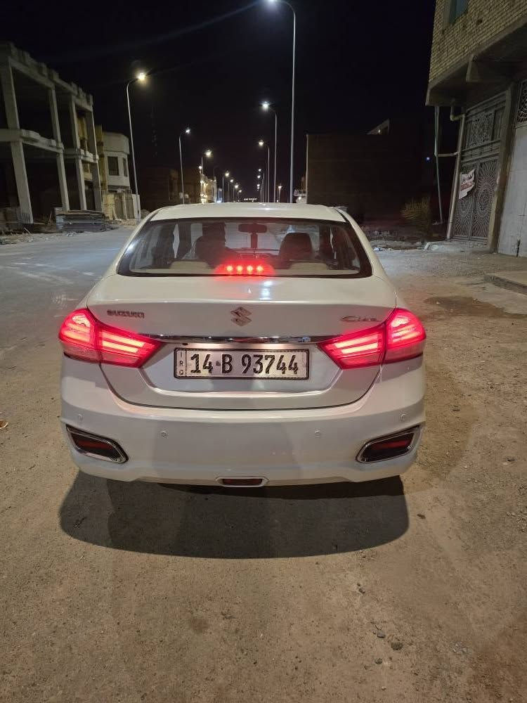 زازوكي سياز مديل 2023  سياره اقصاد  بسمنه بعد ٢ سنه تصير حره بيها ضربه وره خفيفه موجوده بل منشور السعر 107 بيها مجال قليل  الرقم 
 *********** البصرة, العراق
