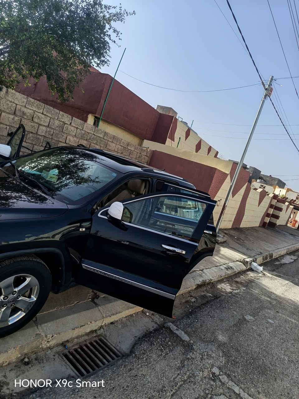 يـــــــّآ آلَلَهِ
JEEP LAREDO 
2013 خـــــــلَيـــــــّجَيـــــــّ🇦🇪
فولـــل للاخير1/1
المواصفات💥
1-لايت عدسه زينون
2-شاشه لكزس
3-خزن ميموري
4-مري شفط
5-اشارة بل جامرلغ 
6-زراكات لايت
7-كشنات جلد
8-دمامات صندوق
10-  5وضعيات قياده +SPORT
11- 2 هوكات اماميه
12-  1هوك خلفي 
13-ويل نيكل مقاس18
14-صاج عسلي
15- 4×4فور ويل +مثبت جبلي 
آلًَسًــــــــعــــــــر 195وُبّـــــــي مِــــــــجال
الرقم1/***********
2/***********
الضرر صبغ الجامرلغ للسكن
