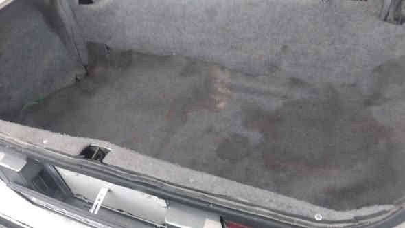 سوبر كراون موديل ١٩٨٦ رقم بغداد دولي باسمي تحويل مباشر السياره مكفوله من الصبغ والضربه محرك بلاد وكير اوتوماتيك بلاد السياره بلاديه ومكفوله عدا التبريد وكف عندي للمراوس فقط بسوبر ٨٥ كير اوتوماتيك محرك بلاد اريدها جديده وانطي فرق ***********/***********
