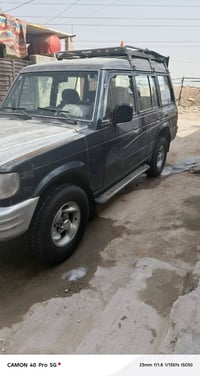 كالوبر 1999 بغداد مكينه فور أس السياره كلها بلاديه مابيها لاخياس ولاصب...