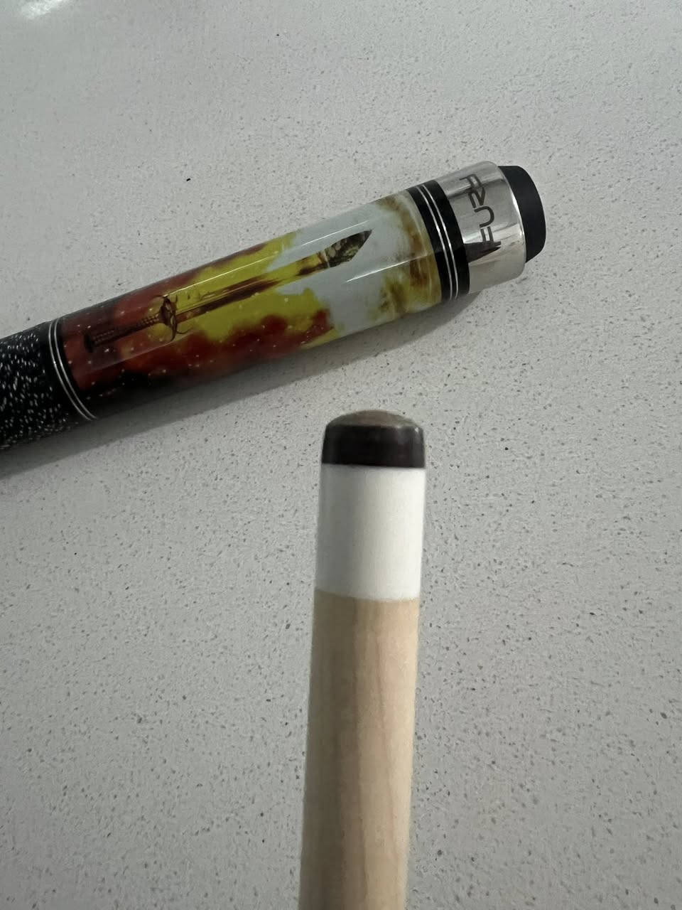 سلام عليكم هذا الکیوب جدید fury fire edition عندي للبيع،تب مالتها١٢.٥
*********** /whats up
