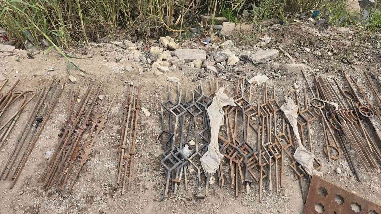 السلام عليكم
نقشات محجرات اليفيدنه يتصل 

***********
