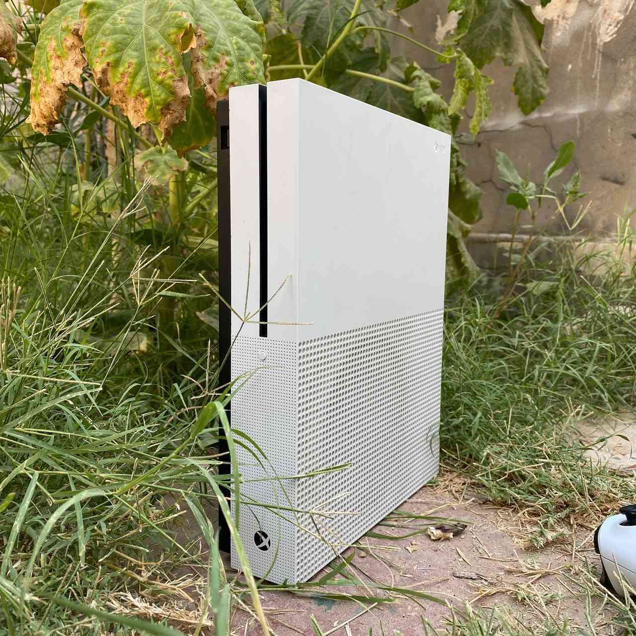 السلام عليكم 
اكس بوكس ( ون اس ) 
• مساحة واحد تيرا
• مع 4 العاب مملوكة بالجهاز
• جويستك اصلي + كامل ملحقات

سعره 190


**إذا كنت صاحب هذا الإعلان وتريد حذفه لأي سبب، رجاءا أرسل رسالة إلى الدعم الفني**