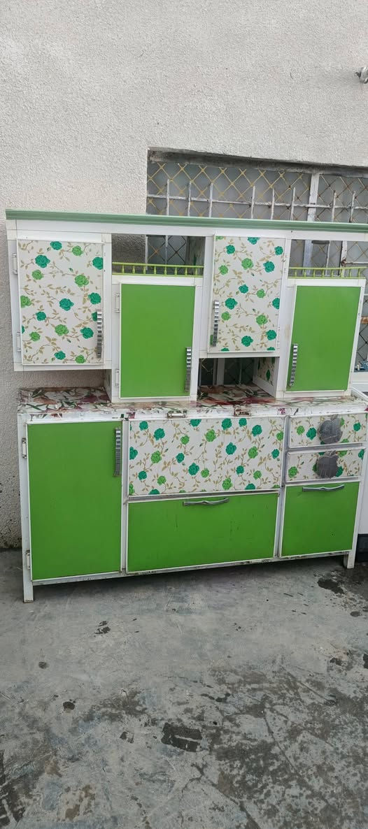 سلام عليكم كاونتر تزكام 3قطع لسنك مرمر لسعر 150وبي مجال اي ستفسار خاص او ***********
