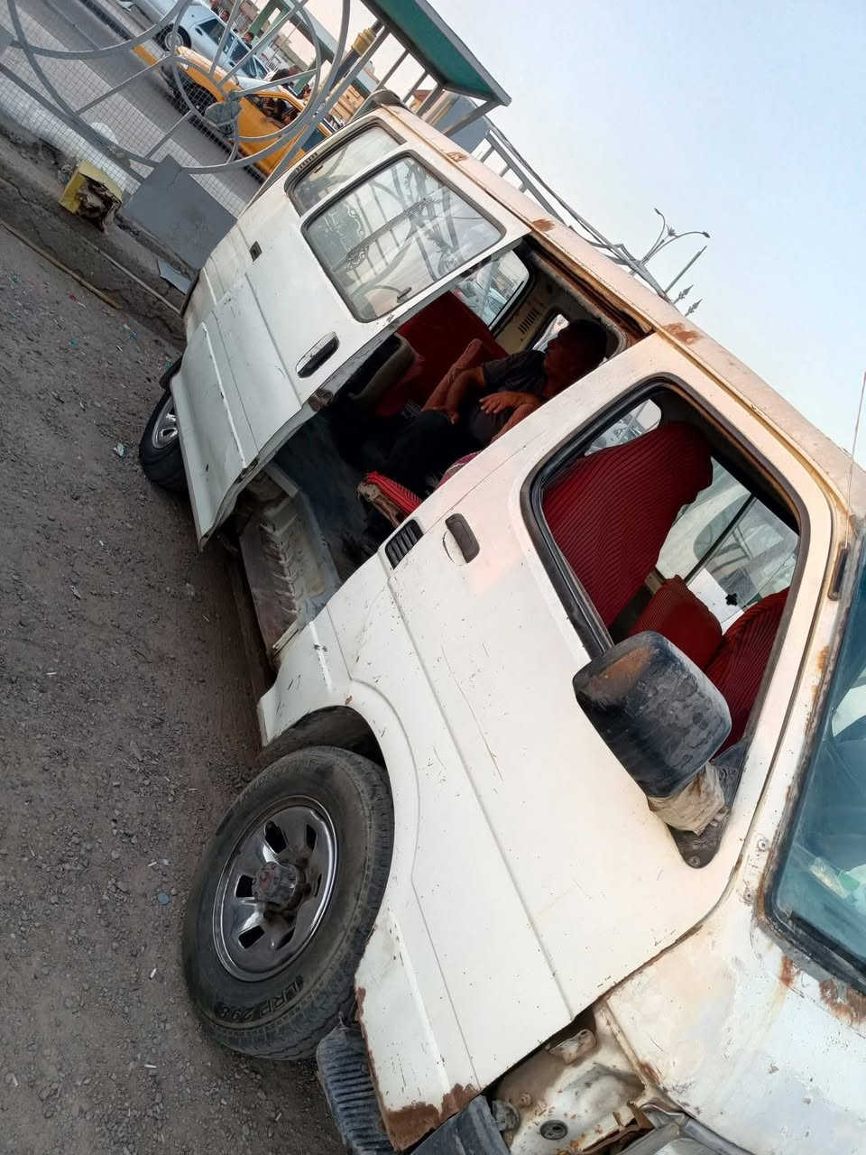 سلام عليكم سياره بيع هايس سعر16وبيه مجال اكفلك فقط سرقه سياره مكينه هستو مجفته كير خير من الله مكان. بصره ابو خصيب عوجه الاستفتار ***********
