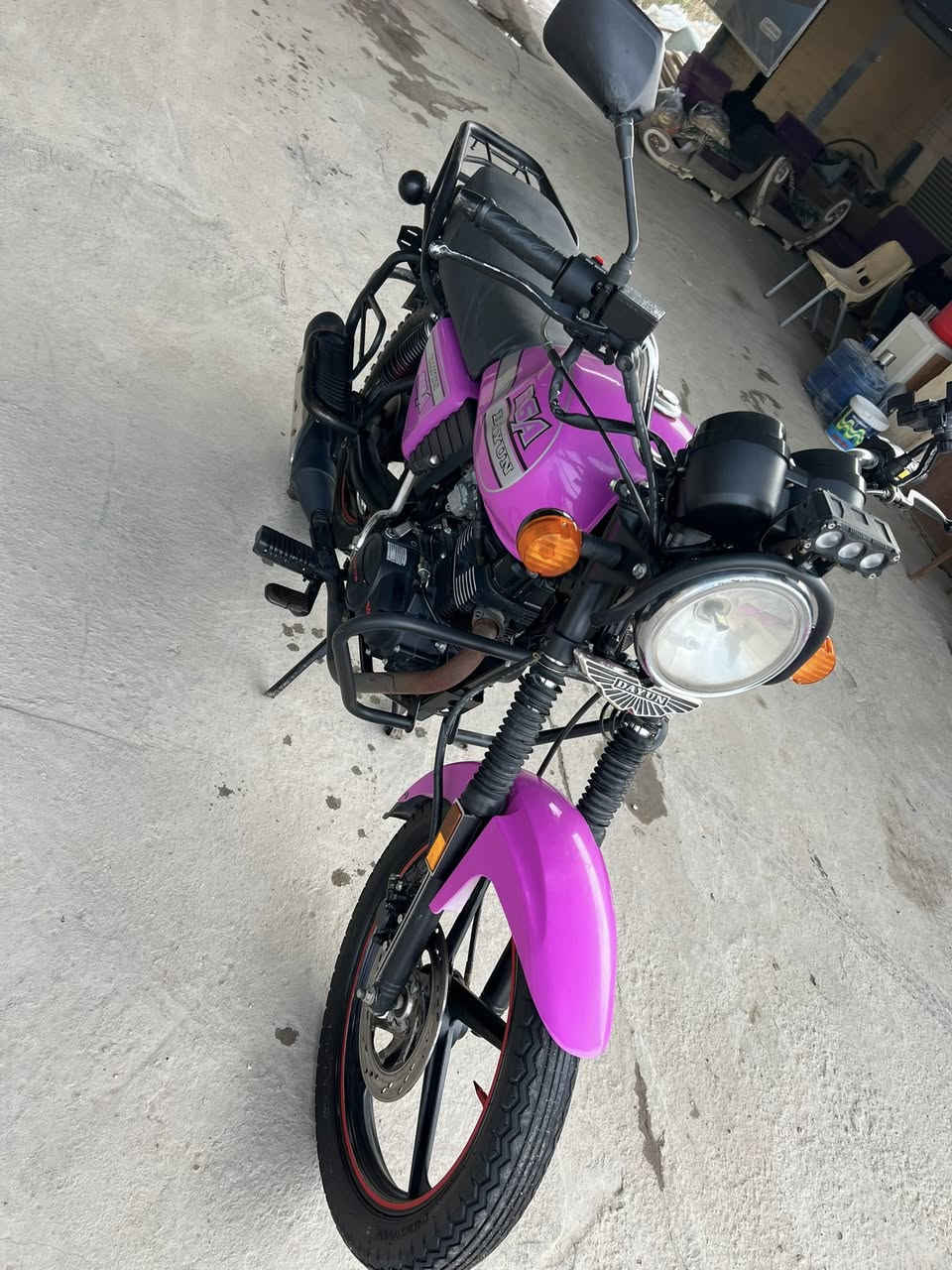 سلام عليكم شباب دايون نفخ بنفسجي موديل 2023 مكينه 200 للبيع دراجة حلوة ومآبيه برغي نقص للعلم اني مطلعه من الوكيل دراجة علة إيد وحدة أوراق اصولي مكاني بابل حلة مركز المدينه سعره. مليون و650  الي تخدمه خلي يتصل. ***********
