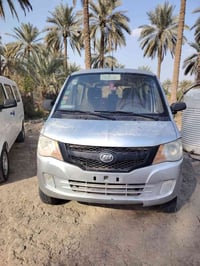 ليفان باص • 10 راكب • مزاد الداخلية