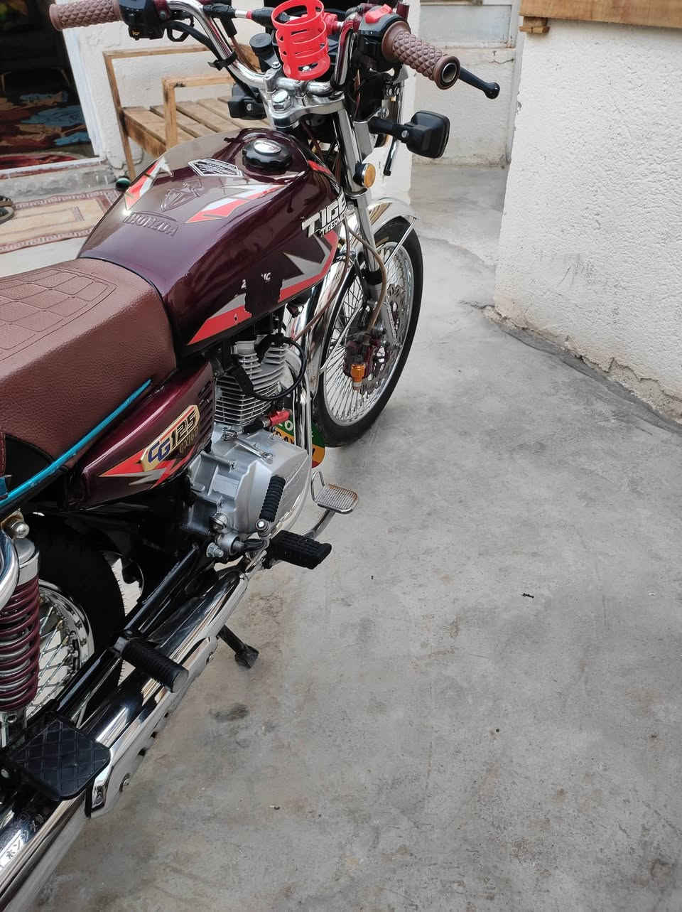 سلام عليكم تايكر موديل 24اوراق اسكنر كامله دراجه كامله كهربائيات كله شغاله محرك شرط فحص تخم تاير عداد الكتروني صالنصه كاتم سعر 600وبيه مجال رقم ***********كربلاء
