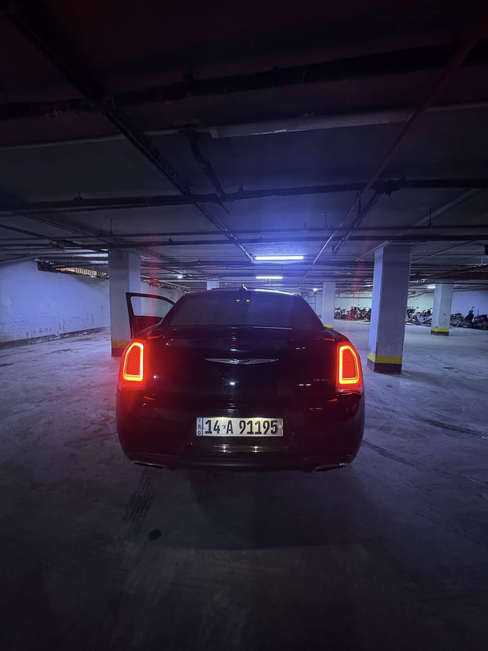 السلام عليكم اوباما اس17 فول
كنديه السياره بدون حادث داخله كفاله 
وهنا صار بيها4 اماكن بارد  
وصار خياس بالبانوراما وسويتها وكل صور والشغل موجود اله صور حجم لخياس والمعجون الي صار موجود صور اله 
سياره اس فول عدا رادار امامي 
بيها دمام 
رادار جانبي اشاره بالمري حساس امامي خلفي 
معروفه مواصفات اس 
السياره مامشتغله خط ماشيه 120 
مال جناي 
مابيها مصرف سياره جاهزه 
السعر 230 
رقم بصره جديد وهزه جديده
اقرأ تفاصيل وخابرني  او واتساب سونار هم موجود 
مكان سياره بصره 
***********
