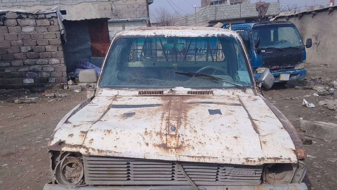 بكم البيع1980 رقم نينوي الماني شرط تحويل  محرك شرط كير و اكسن شرط بي كسر بل شاصي جهت الايسر و الكشر كدام العين  بي كاربون بانزين *********** العنوان الموصل بل الايمن
