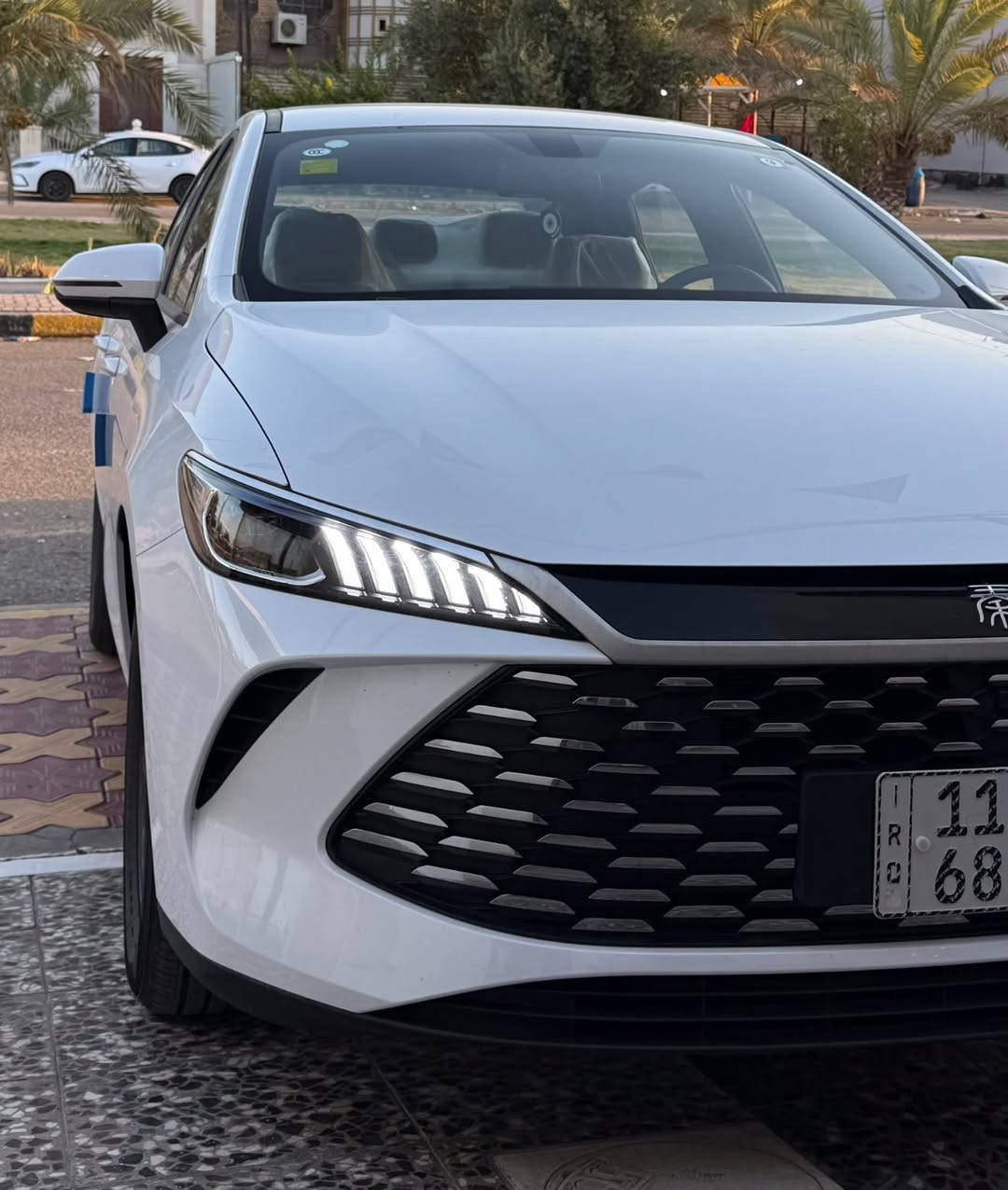 Bydكن بلاس
الداخل ابيض المقطوع من السوق 
زيرووو 
مرقم بغداد بأسمي 
مكان السيارة نجف 
للاستفسار ***********
السعر 19500 وبيه مجال

