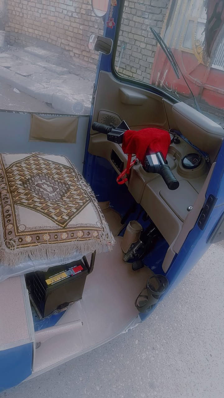 سلام عليكم نعيد نشر بسبب الوعود الكاذبة شباب تكتك 22رقم وسنوية تكتك كفالة عامة گشرةومحرك تكتك شهر 4تكتك مال جناي للاستفسار اتصل انة مكلف بل نشر رجائن لأحد يراسلني هاذة رقم ***********
