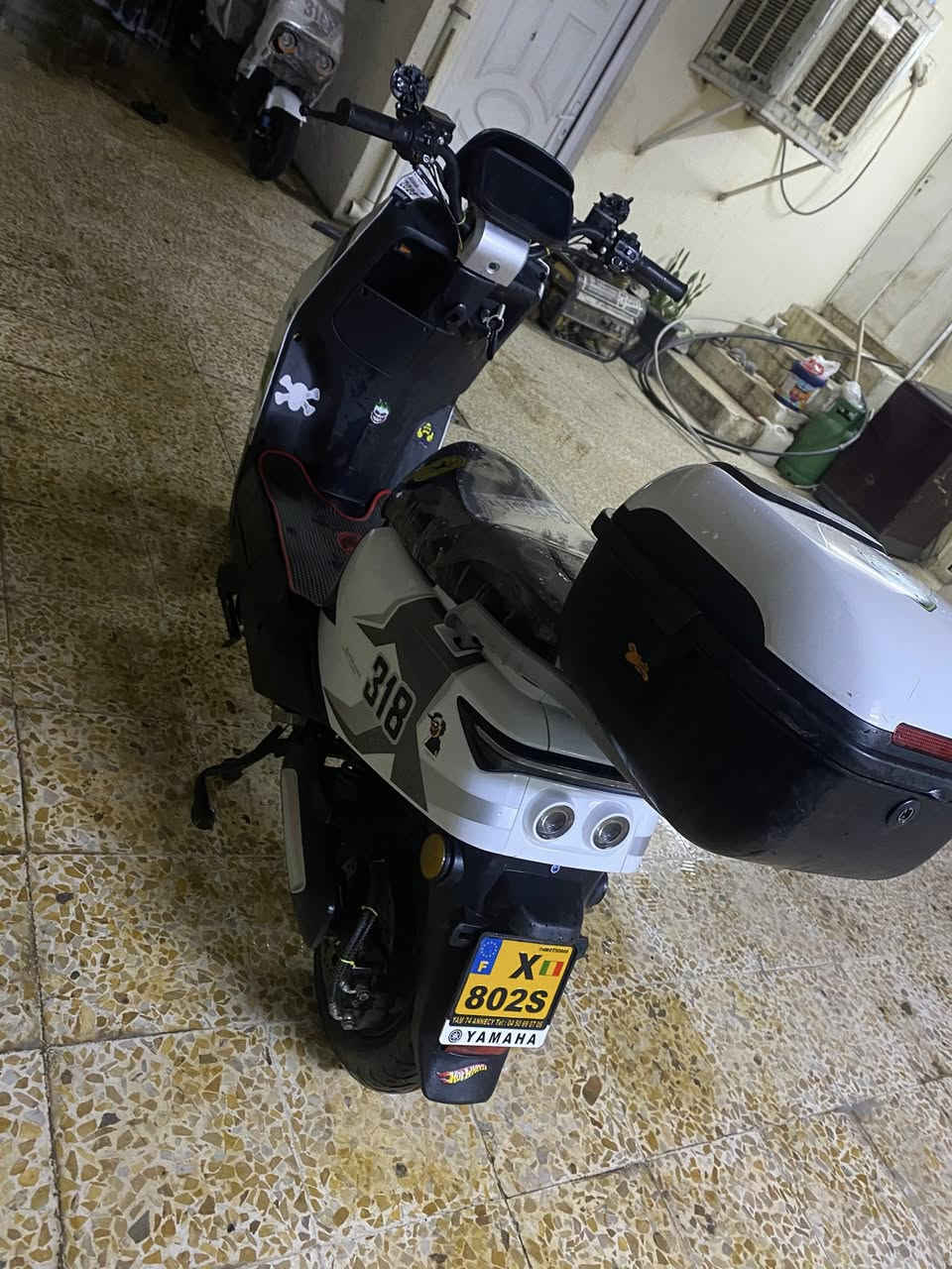 مطور شحن للبيع 6 بطاريات دبل  /بي  نضام بك /سرعة 99 فول موصفات  لايت عالي ناصي مطور شحن معروفه فول موصفات  /نوعيه 318/نمرات 4/ملف 2000/ السعر 550 بيها مجال شي قليل / رقم موبايل اسيا / ***********  / اتصل وا تدلل  مكاني موصل حي عدن
