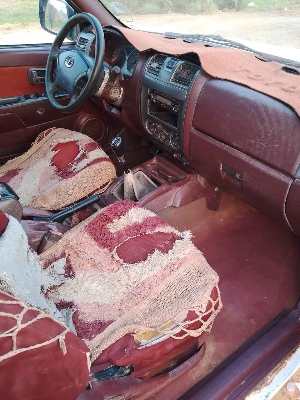 سلام عليكم سياره للبيع كريت ويل 2013 رقم. بصره تحويل  مباشر بسمي مكان سياره  ناصريه  كير ومحرك  وكسن  وكرهباء شقاله. السعر 45 ستفسار على هذا الرقم ***********
