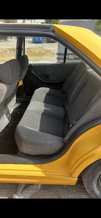 للبيع بيجو بارص ٢٠١٥ رقم رقم انكليزي بسمي السيارة تحويل ثاني يوم مكينة...