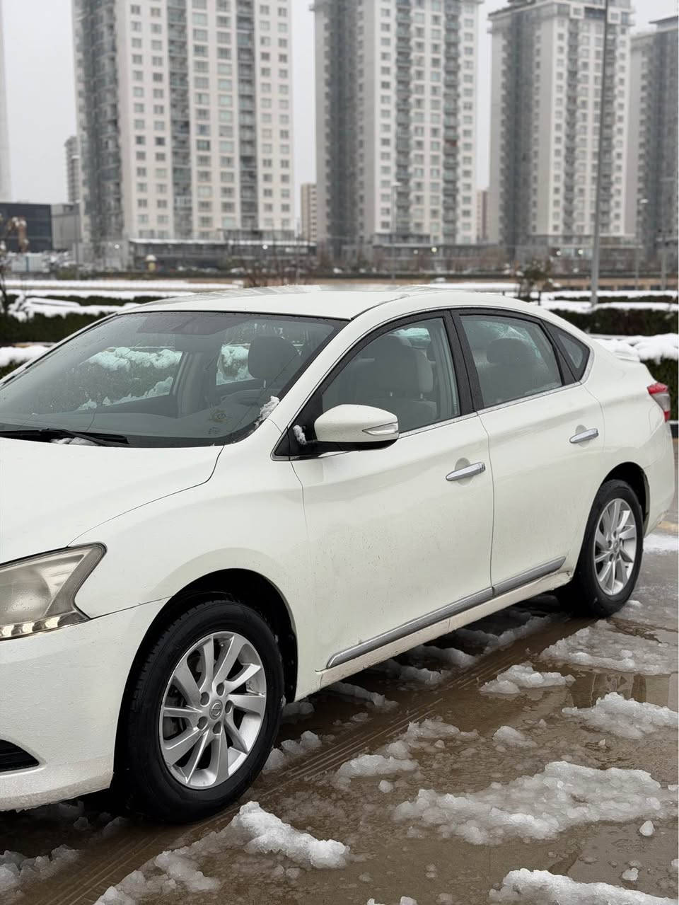 سنترا مه كينه كه وره ١٨
موديل ٢٠١٤ خليجى 
فول مواصه فات ئاوينه كاره باو ئيشاره ت 
بيبوياخ ٣ شوين ساردى هه يه ده عاميه كانيشى بوياخى نيه
به سمه و ده رگا به سمه و ناو فورميگا 
مواصه فاتى sl قه پات
گير و مه كينه نه كراوه ته وه به شه رت
 ته قه و ره قه ى به شه رت سه نه وى به سه رچووه تازه 
سعرى ١١٨ وه ره قه و كه ميك مه جال 
زانيارى زياتر تيل بكه مه سج مه نيره 
*********** السليمانية, العراق
