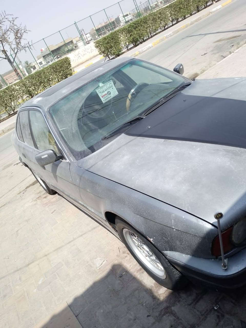 السلام عليكم بيم دبيلو البيع موديل 95حجم 525 سياره كدام عينك سياره حلوه عضمته تخبل بس بيه جراد يعني لي يحب يبقه هيج يبقيه ما بيه شي لي يحب يرتبه يصيغه محرك محور 3000محرك وكير بشرط كهربائيات كله شغاله لايت زنون حاجب اشاره رباعي تخم تاير جديد حداديه امامي خلفي جديد ما عده بل الجرارات المامه تعبانات فقط رقم السياره بصره راعيه الشرعي بل بصره تريد مداور موجود تريد ما داوره فتره عادي مكان السياره ناصريه قضاء الرفاعي وهاذا رقمي ***********
