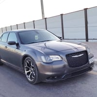 كرايسلر 300 • ٢٠١٥ • ٧٠٠٠٠ كم