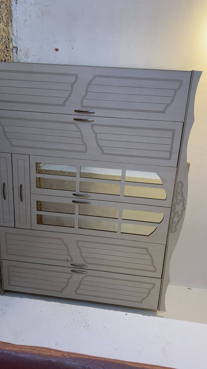 غرفه للبيع تركيه 500بغداد الشعب ***********
