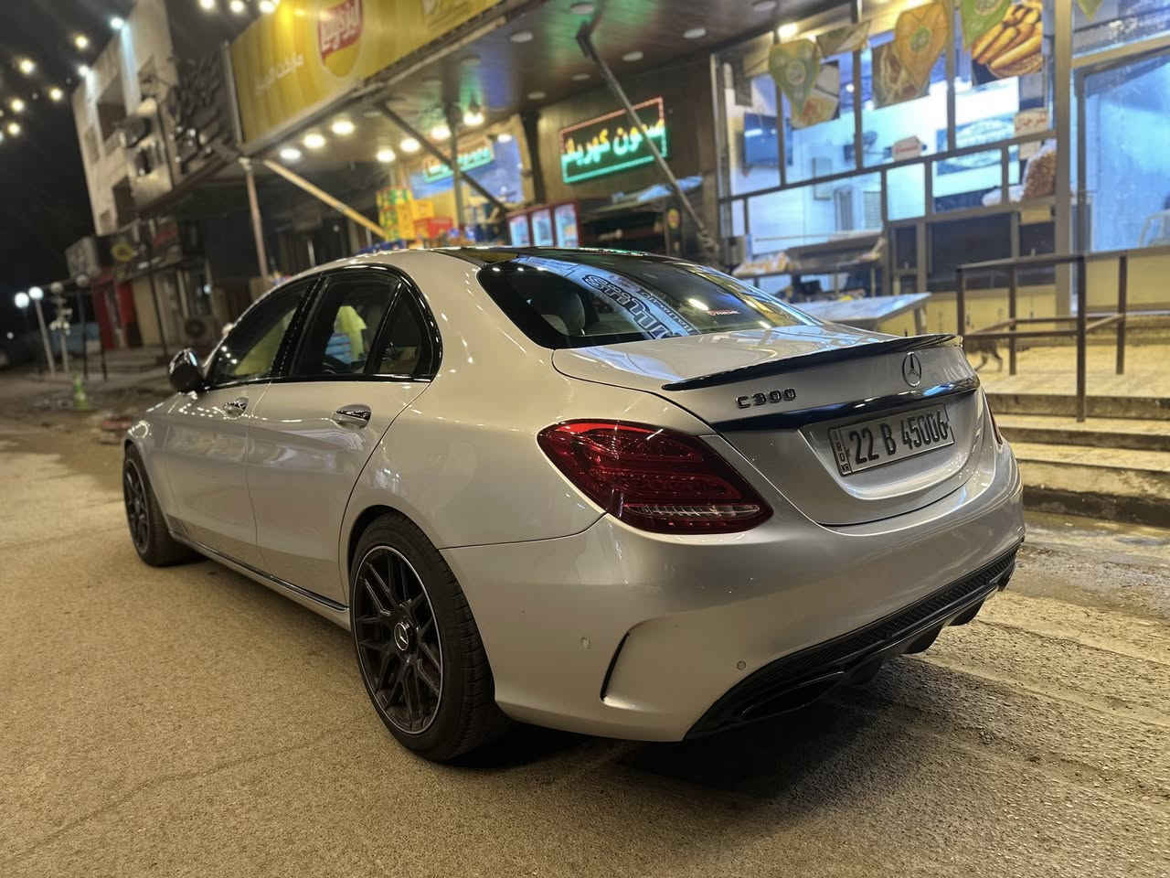 السلام عليكم
للبيع C300 2017 رقم اربيل بدون ايرباك
داخل وخارج c63
بانوراما 
بصمه 
رادار امامي 
نقاط عمياء 
تحذير تصادم 
انظمه قياده 
كشن تدفئه 
شاشه جبيره 
لايت عدسه 
بك لايت لد 
بدي AMG 
داخل اللوان متغير
داخل ابيض اصلي 
ماشيه ١١٠ الف 
بيها هوايه مواصفات معروفه بهذا الموديل 
السياره بدون ايرباك حادث خفيف جاملغات خلفيه صبغ صور الحادث موجودة
كير مكينه كهربائيات بوضع الشركه (صفر مسج)
مكانها بغداد 
السعر 19.300$
$193
هـ:***********
