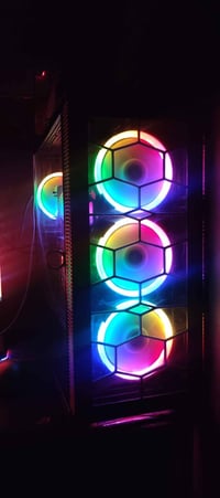 حاسبة ألعاب • RX 580 8GB • 32GB رام