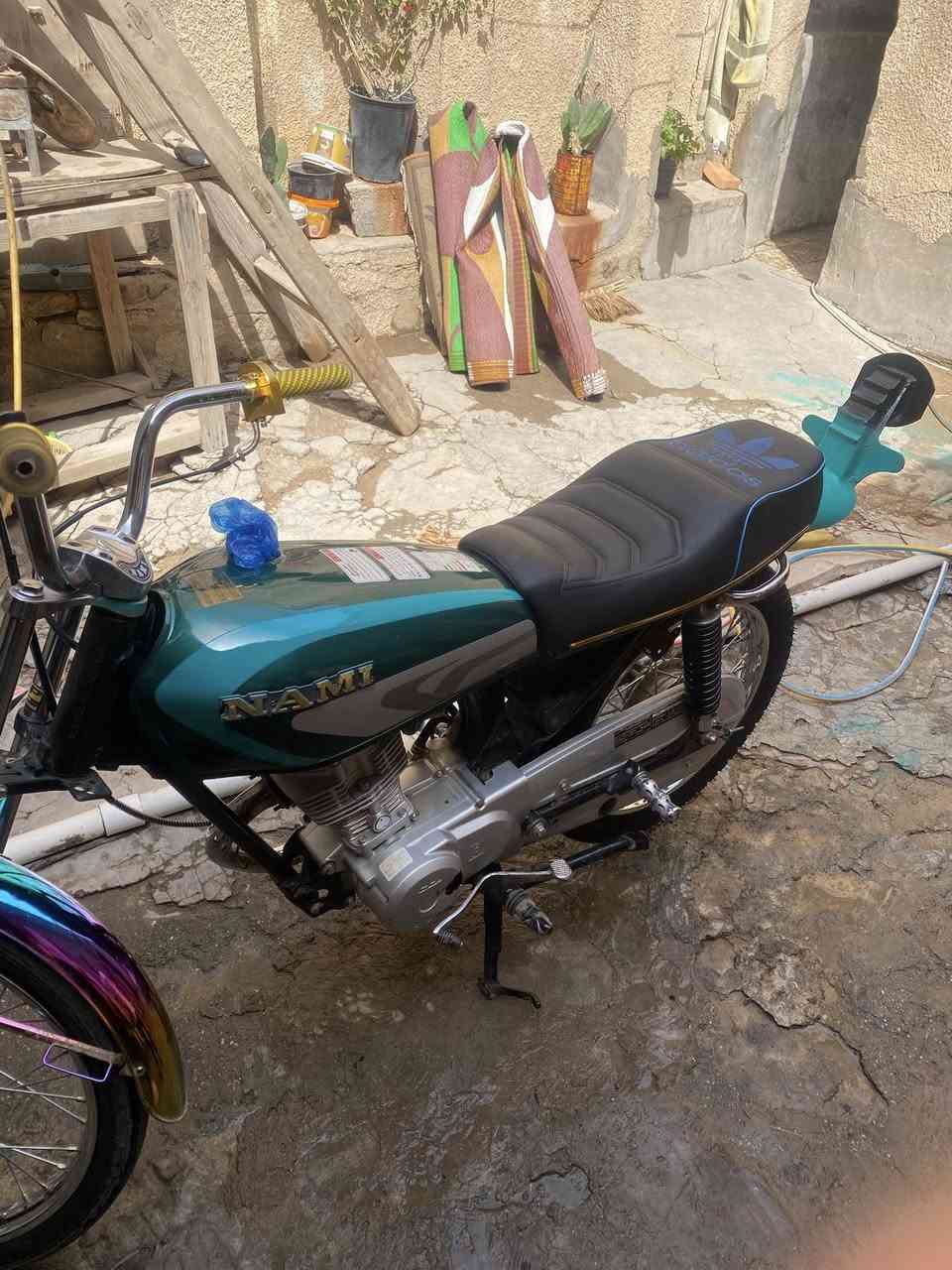سلام عليكم دراجة نامةشلامجة تعمير٢٥شاصي ٢٠دراجة بعدها جديدية شوفت عينكم محرك برغي ما مفتوح محرك هاون السعر ٧٠٠قفل دراجة بعدها جديدة خير من الله هاذا رقمي وخاص متواجد***********
