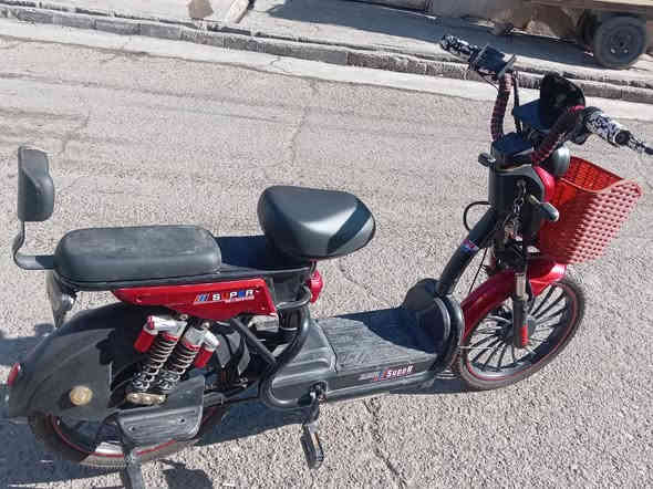 يا الله السلام عليكم
دراجه شحن حجم 20 (5)بطاريات ريموت تشقيل عن بعد
لايت عالي وناصي
طخم تاير جديد
4 نمره
+خلاط توقف
بختصار الدراجا مكفوله برغي برغي كلها شقاله شرط
تجيك كامل
مكان موصل كراج شمال قرب مأكولات رائد بدر
***********
واتساب كمان بي
275 وبي مجال لطيبين
