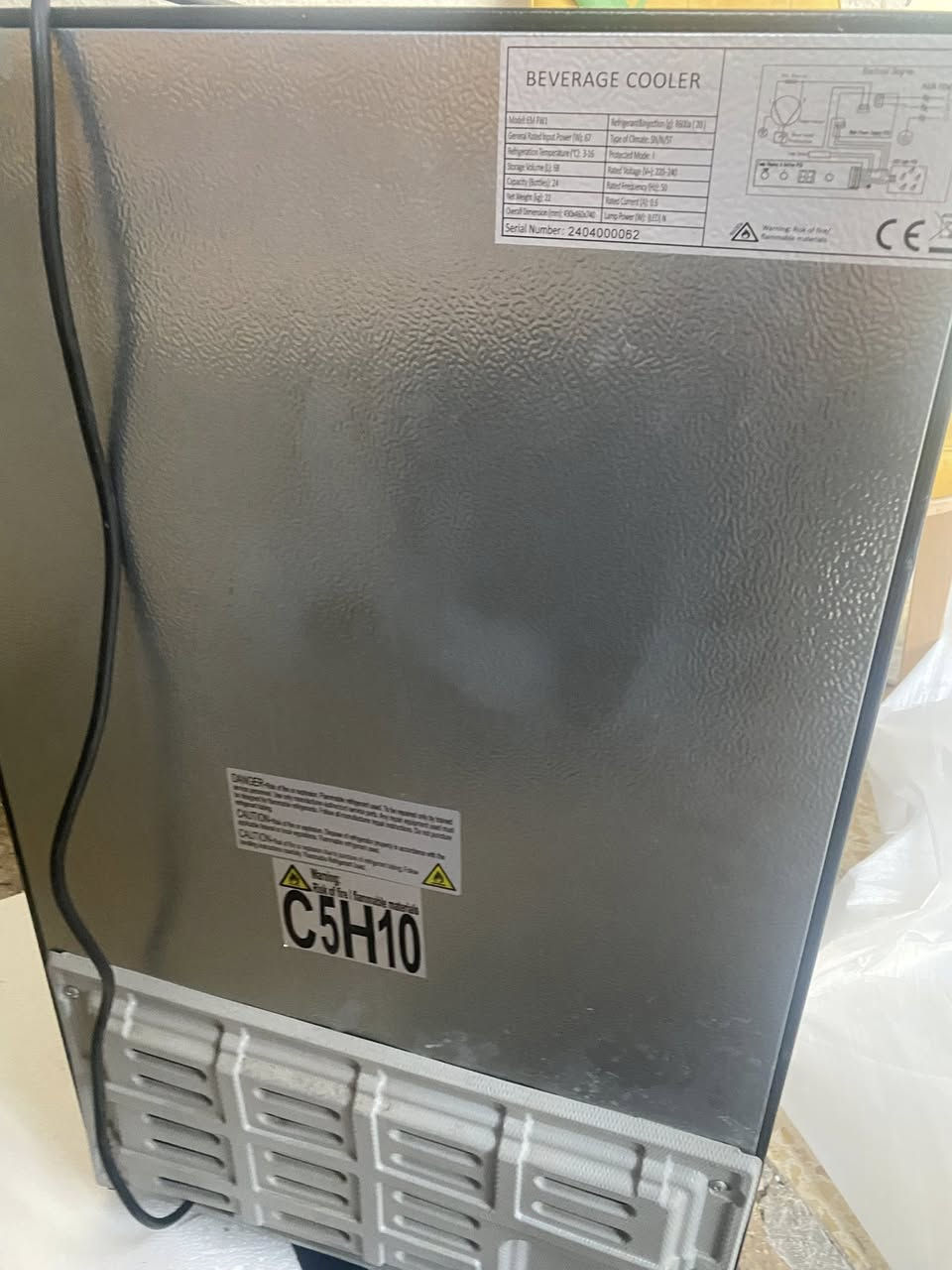 السلام عليكم من رخصت لادمن المحترم براد نظيف استعمال اربعت اشهر س 160 الف حي العدل  ***********
