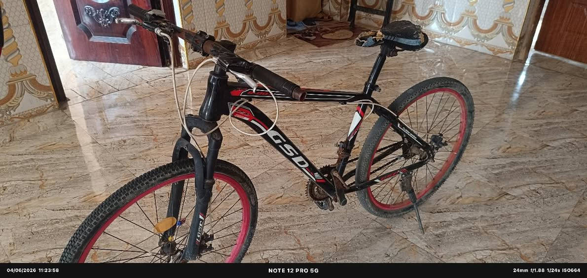 بايسكل البيع  رقم الهاتف ***********سعر 80بي مجال
