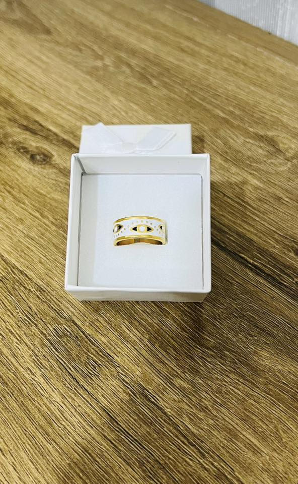 عندي درزن  محابس منوعه السعر 30
ونص درزن تراجيات السعر 15


**إذا كنت صاحب هذا الإعلان وتريد حذفه لأي سبب، رجاءا أرسل رسالة إلى الدعم الفني**