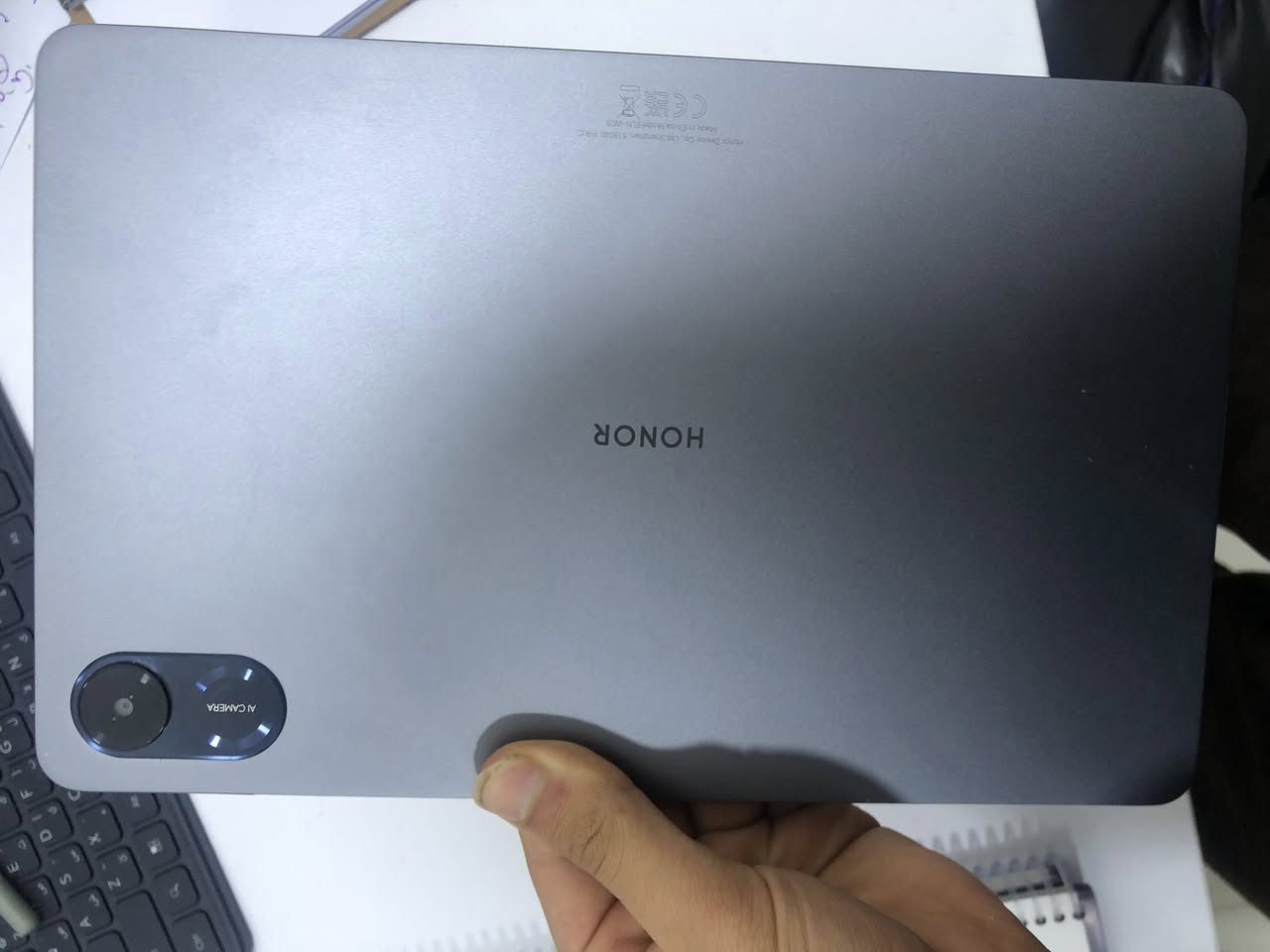 يلا عليكم ايباد هونر x9 جهاز جدا نضيف غراضه كامله من كفر و شاحنه مال وكاله و قلم وكارتونه الجهاز اصلية تكدرون تبحثون ع موصفات الجهاز اكثر على اليوتيوب سعر الجهاز 190 مو شراي لا يجي عليكم العباس رقمي *********** مكاني بغداد الزعفرانية
