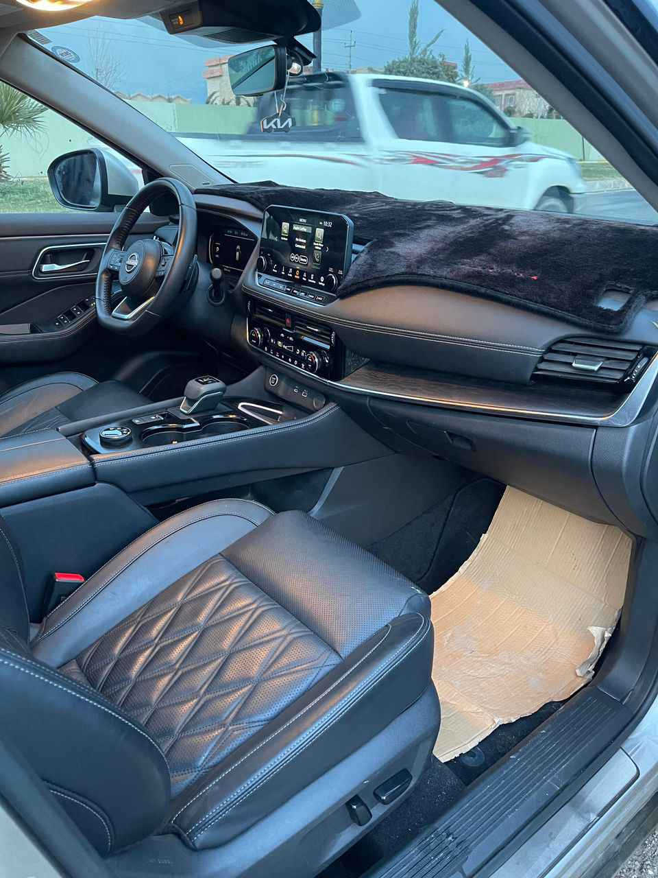 نیسان ڕۆگ  2023  platinum awd
9000 mil  ڕۆیشتن
قەپات مواصفات ،،پانۆڕاما،شاشە الکترۆنی،،داتاشۆ،،کوشین ساردوگەرم وجڵدوکوشین خەزن،کامێڕا 360 و5 کامێڕا،کامل ڕادارو حەساس
 3 پستن و15 و تۆربۆ،،خەتی جادەواۆتۆستۆپی پێش وپشتی،ویل 19 ولایت لیدو عدسەو5 بەصمە وسوکان هیتەروشەغال،برێک بەصمە،اتۆهۆڵدوپەردە بیلادوتولی دەرگا نیکل وصندوق کارەبایی وچەندین تایبەتمەندی تر.....💯
گێڕومەکینەوکارەبایی بەشەرتە ✔
چملغ وبۆنیت بۆیاخ گۆڕاوە کەمێک ناوی گرتوە ➯
اێرباگ سوکان وشانی سیستەم کراوە بیلاد دانراوە
ڕەنگی بڕۆنزی چکلێتی ➡
ڕەقەم وسنوی نوێ بەناو خۆمانە نمونە لەجوانی وخاوێنی ➡
*********** واتساپ
شوێن قەڵادزێ ،،ڕانیە
نرخ 175 $ ومجال بشدار, السليمانية
